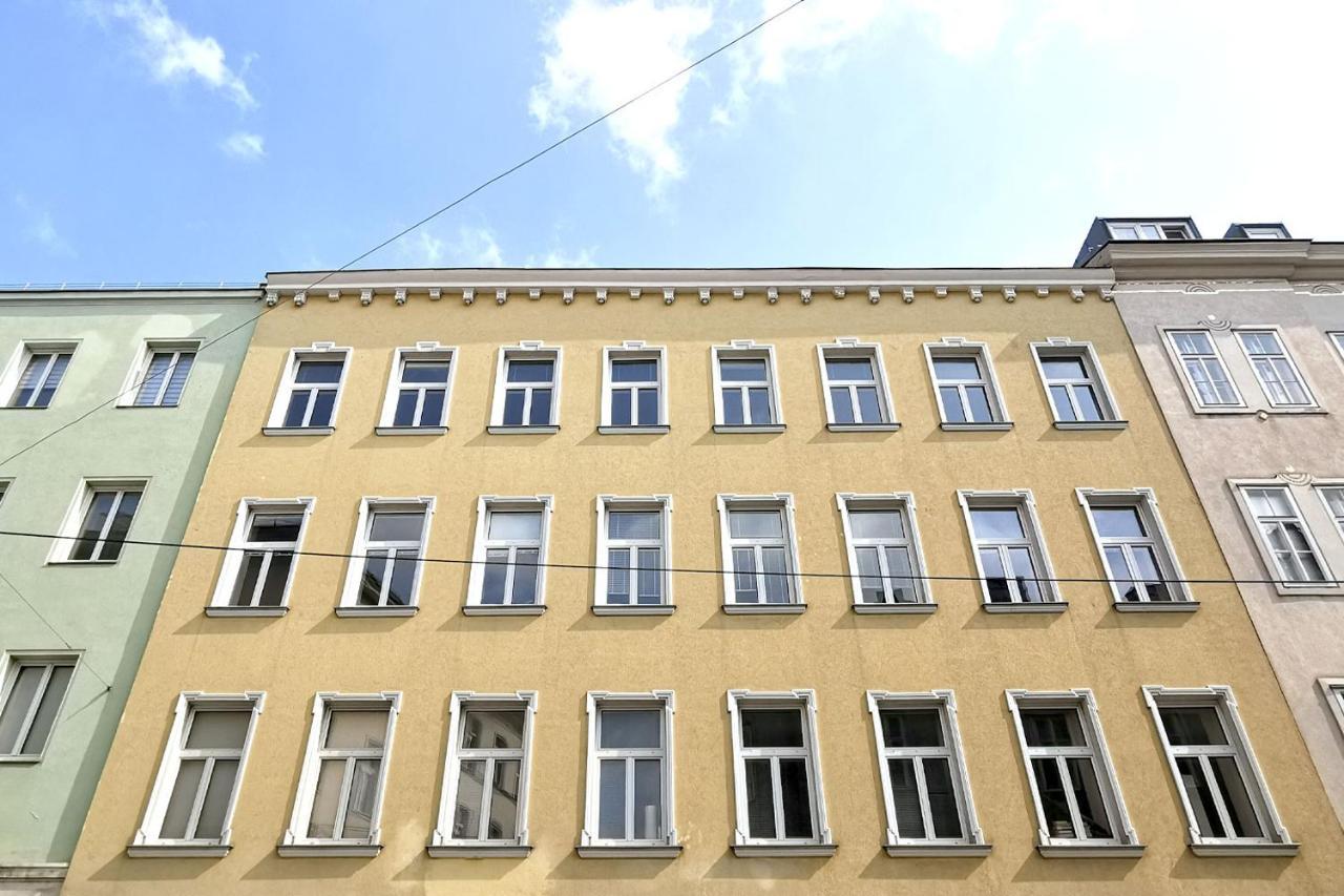 Vienna Palm Apartments Exterior photo